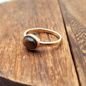 R539 size 8 Tigers eye stone ring